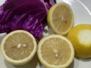 紫甘蓝柠檬汁